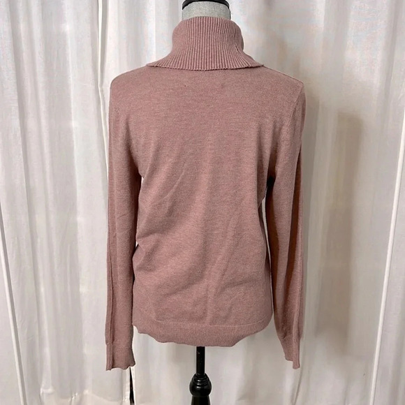Turtleneck Sweater Lightweight Blush,  Size M - Picture 7 of 7